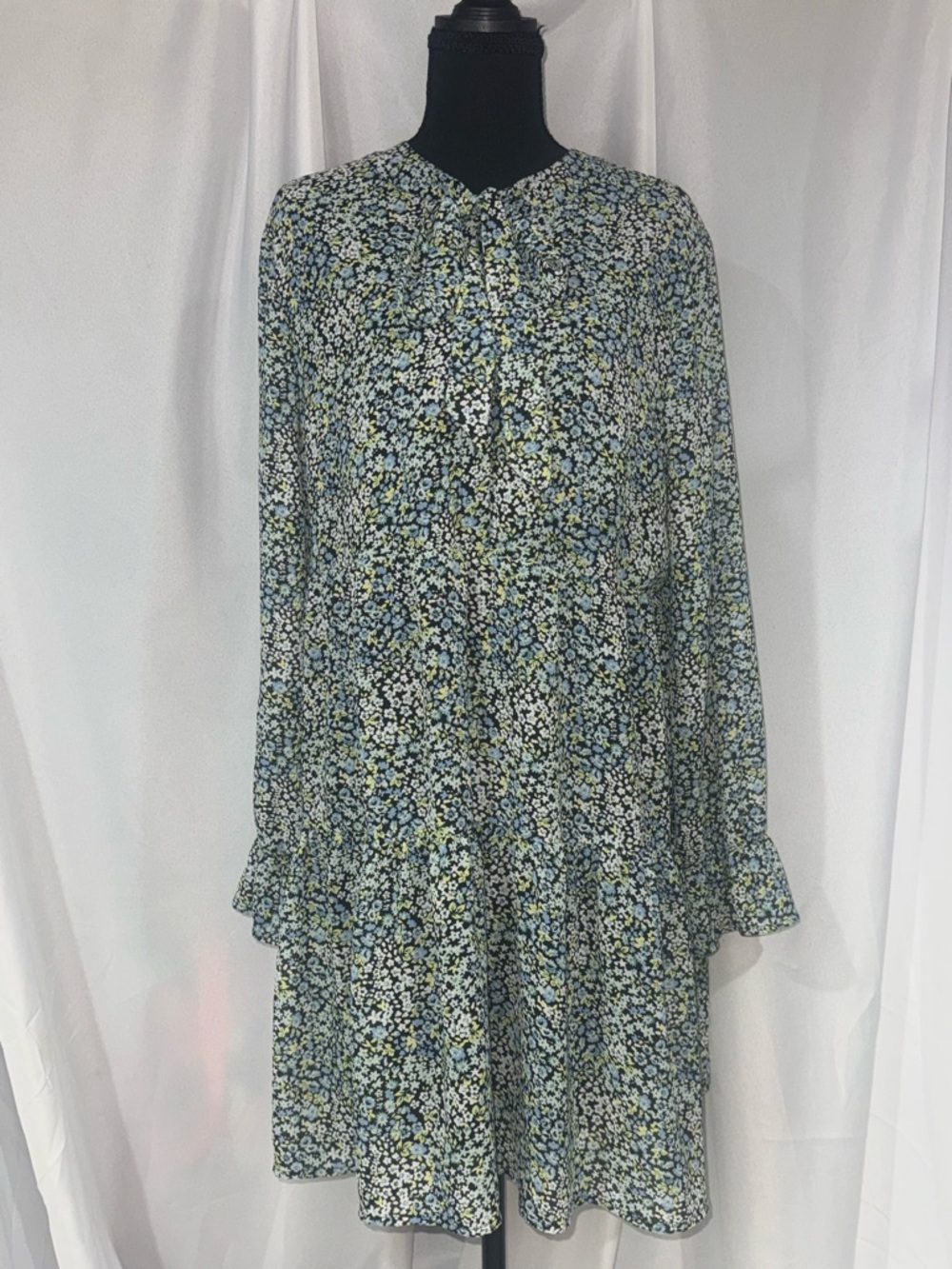 Long-Sleeve Floral Tiered Dress in Blue and Green